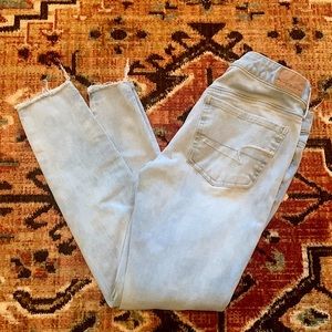 Women’s American Eagle Distressed Crop Jegging